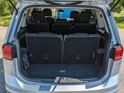 Silber Gebraucht 2020 VW Touran Comfortline Van / Kleinbus | 26.500 € (Etwas zu teuer)