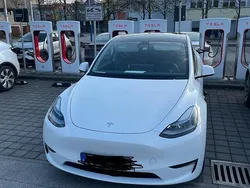Weiß Gebraucht 2022 Tesla Model Y SUV | 39.000 € (Teuer)