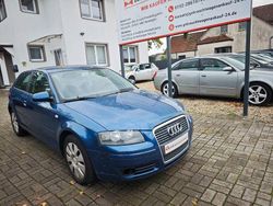 Blau Gebraucht 2005 Audi A3 Attraction Limousine | 790 € (Superpreis)