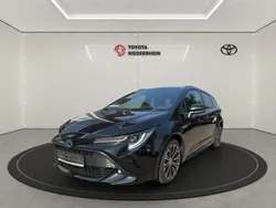 Schwarz Gebraucht 2023 Toyota Corolla Team Kombi | 30.888 € (Teuer)