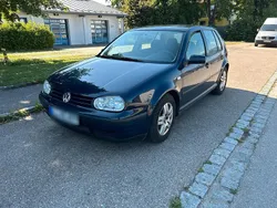 Blau Gebraucht 2000 VW Golf IV Limousine | 1.200 € (Guter Preis)