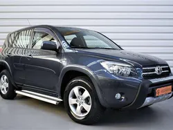 Grau Gebraucht 2007 Toyota RAV4 Sol SUV | 11.990 €