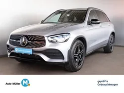 Hightechsilber metallic (metallic) Gebraucht 2022 Mercedes GLC300 AMG SUV | 43.480 € (Fairer Preis)
