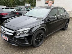 Schwarz Gebraucht 2016 Mercedes GLA220 Urban SUV | 17.500 € (Fairer Preis)