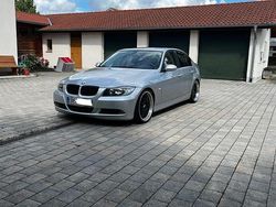 Silber Gebraucht 2005 BMW 320 Limousine | 2.900 € (Fairer Preis)