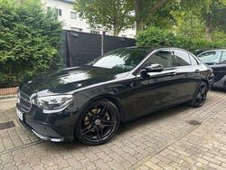 Schwarz Gebraucht 2020 Mercedes E220 AMG Limousine | 29.950 € (Superpreis)