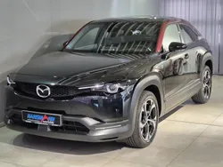 Maroon rouge: 2tone Gebraucht 2024 Mazda MX30 Edition SUV | 29.990 € (Etwas zu teuer)