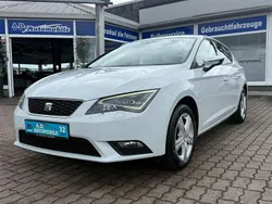 Weiß Gebraucht 2013 Seat Leon Style Limousine | 7.990 € (Fairer Preis)