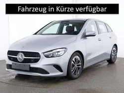 Metalliclack hightechsilber Gebraucht 2024 Mercedes B200 Progressive Van / Kleinbus | 32.600 € (Etwas zu teuer)