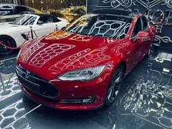 Rot Gebraucht 2016 Tesla Model S Limousine | 25.000 € (Fairer Preis)