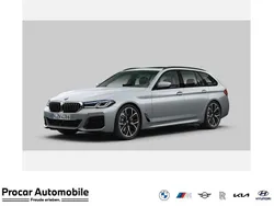 Blau Gebraucht 2022 BMW 530 M Sport Kombi | 45.450 € (Etwas zu teuer)