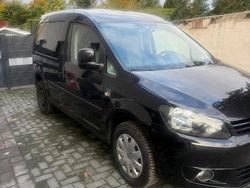 Schwarz Gebraucht 2013 VW Caddy Van / Kleinbus | 5.850 € (Fairer Preis)