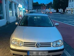 Silber Gebraucht 2002 VW Golf IV Kleinwagen | 1.200 € (Fairer Preis)