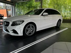 Weiß Gebraucht 2018 Mercedes C220 AMG Kombi | 21.111 €