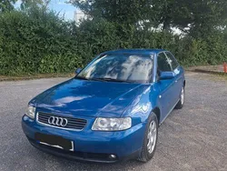 Blau Gebraucht 2002 Audi A3 Sport Limousine | 1.290 € (Guter Preis)