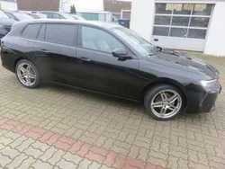 Schwarz perla nera Gebraucht 2023 Opel Astra Elegance Kombi | 21.290 € (Guter Preis)