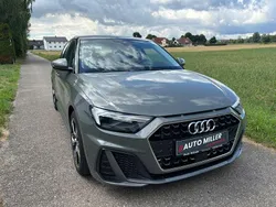 Grau Gebraucht 2019 Audi A1 Sportback S-Line Kleinwagen | 17.600 € (Guter Preis)