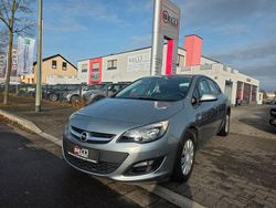 Silber Gebraucht 2015 Opel Astra Eco Limousine | 8.900 € (Fairer Preis)