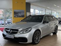 Silber Gebraucht 2014 Mercedes E63 AMG AMG Limousine | 24.999 € (Guter Preis)