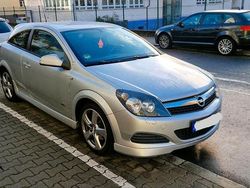 Silber Gebraucht 2011 Opel Astra GTC OPC Coupé | 4.750 € (Etwas zu teuer)