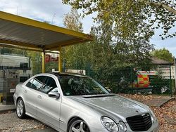 Silber Gebraucht 2002 Mercedes E500 Limousine | 7.800 €