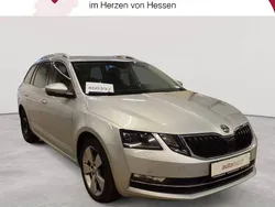 Brillantsilber metallic Gebraucht 2019 Skoda Octavia Style Kombi | 10.490 € (Superpreis)