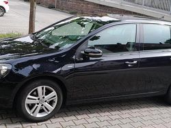 Schwarz Gebraucht 2012 VW Golf VI Kleinwagen | 7.100 € (Etwas zu teuer)