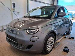 Grau Gebraucht 2023 Fiat 500e Kleinwagen | 21.899 € (Fairer Preis)
