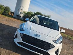 Weiß Gebraucht 2020 Hyundai i10 Select Kleinwagen | 10.000 € (Guter Preis)