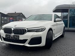 Weiß Gebraucht 2023 BMW 530e M Sport Limousine | 39.900 € (Guter Preis)