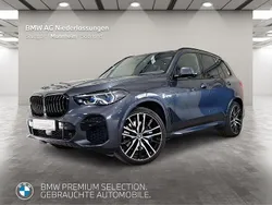 Grau Gebraucht 2022 BMW X5 M Sport SUV | 62.980 € (Etwas zu teuer)