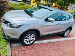 Silber Gebraucht 2014 Nissan Qashqai SUV | 13.650 € (Etwas zu teuer)