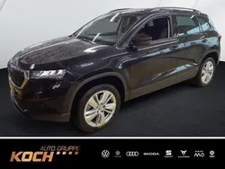 Schwarzmagic perleffekt Gebraucht 2024 Skoda Karoq Selection SUV | 29.930 € (Guter Preis)