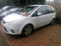 Weiß Gebraucht 2009 Ford C-MAX Van / Kleinbus | 1.900 € (Fairer Preis)