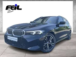 Black sapphire Gebraucht 2024 BMW 330 M Sport Kombi | 47.360 € (Fairer Preis)