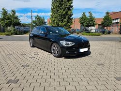 Schwarz Gebraucht 2011 BMW 118 Urban Line Kleinwagen | 9.000 € (Etwas zu teuer)
