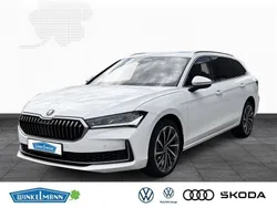 Weiss Neu 2025 Skoda Superb LAURIN & KLEMENT Kombi | 54.590 € (Etwas zu teuer)