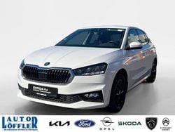 Weiß Gebraucht 2022 Skoda Fabia Ambition Kleinwagen | 13.940 € (Guter Preis)