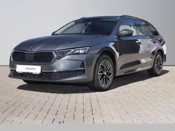 Graphitegrau metallic Gebraucht 2024 Skoda Octavia Selection Kombi | 29.790 € (Guter Preis)