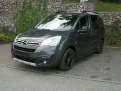 Grau Gebraucht 2017 Citroën Berlingo XTR Van / Kleinbus | 8.950 € (Teuer)