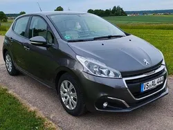Braun Gebraucht 2019 Peugeot 208 Kleinwagen | 7.450 € (Fairer Preis)