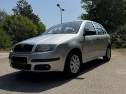 Silber Gebraucht 2005 Skoda Fabia Limousine | 2.100 € (Etwas zu teuer)