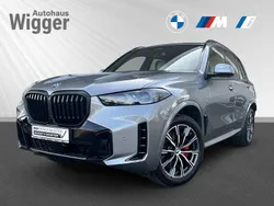 Grau Gebraucht 2023 BMW X5 M Sport SUV | 72.900 € (Fairer Preis)