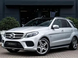 Grau Gebraucht 2016 Mercedes GLE500 SUV | 28.850 € (Fairer Preis)