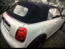 Weiß Gebraucht 2021 Mini Cooper Classic Kleinwagen | 19.400 € (Fairer Preis)