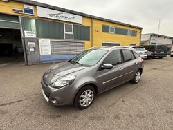 Grau Gebraucht 2010 Renault Clio GrandTour Dynamique Kombi | 1.500 € (Fairer Preis)