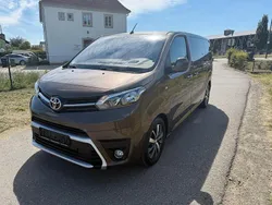 Braun Gebraucht 2017 Toyota Proace Verso Comfort Kombi | 24.790 € (Fairer Preis)