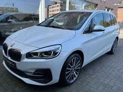 Weiß Gebraucht 2022 BMW 218 Gran Tourer Luxury Line Van / Kleinbus | 22.900 € (Fairer Preis)