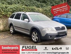 Brilliant silber mettalic Gebraucht 2008 Skoda Octavia Scout 4x4 Kombi | 2.499 € (Guter Preis)