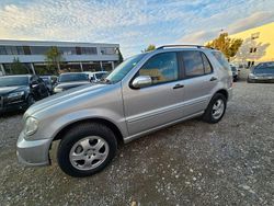 Silber Gebraucht 2004 Mercedes ML270 SUV | 6.990 € (Etwas zu teuer)